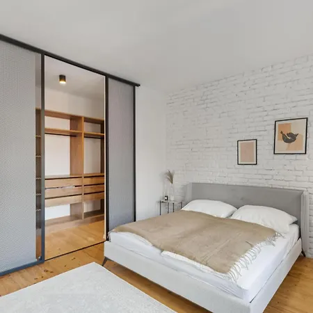 Ah Luxury Old Town Apartment *