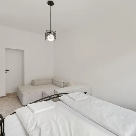 Ah Luxury Old Town Daire